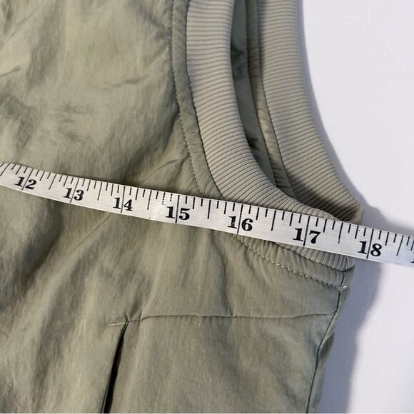 Lululemon Sz 4 Non-Stop Bomber Vest  Reversible - Picture 8 of 10